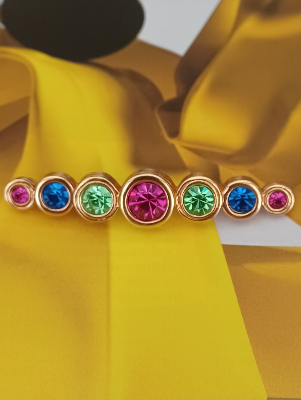Vintage Swarovski Crystal Rainbow Bar Brooch 🌈✨️ - Picture 4 of 11